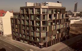 Bellman Hotel
